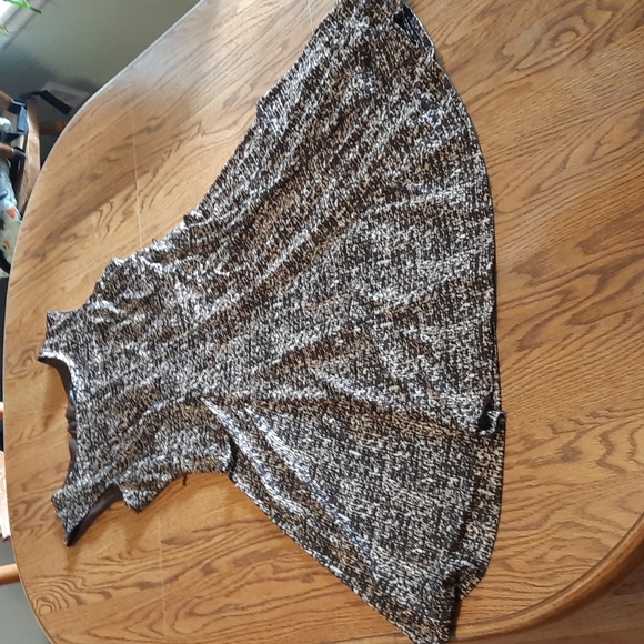 Brown and Tan Midi Dress - Picture 2 of 4